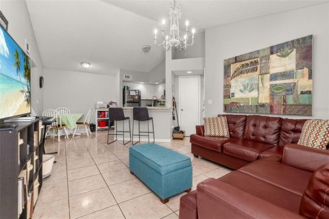 Condo in Orlando, Florida, 2 bedrooms  № 1383677 - photo 7