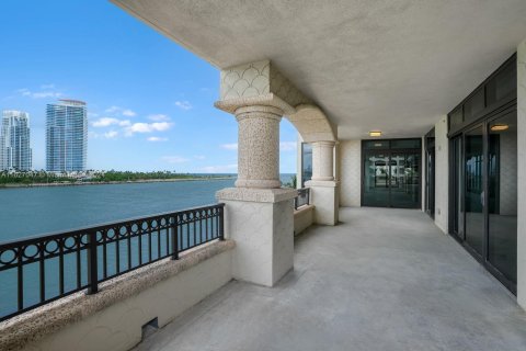 Condominio en venta en Miami Beach, Florida, 7 dormitorios, 912.86 m2 № 1280945 - foto 10