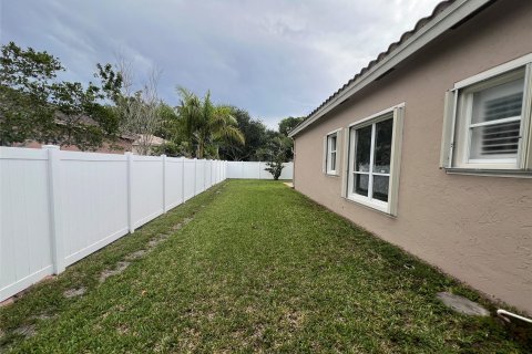 Casa en venta en Pembroke Pines, Florida, 4 dormitorios, 226.96 m2 № 1221575 - foto 28