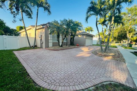 Casa en venta en Pembroke Pines, Florida, 4 dormitorios, 226.96 m2 № 1221575 - foto 23