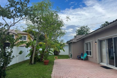 Casa en venta en Pembroke Pines, Florida, 4 dormitorios, 226.96 m2 № 1221575 - foto 26