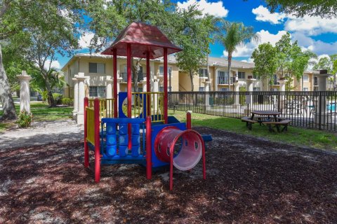 Condominio en venta en Royal Palm Beach, Florida, 3 dormitorios, 115.85 m2 № 1221532 - foto 11