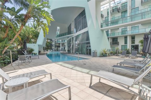 Condo in Miami Beach, Florida, 1 bedroom  № 981378 - photo 26