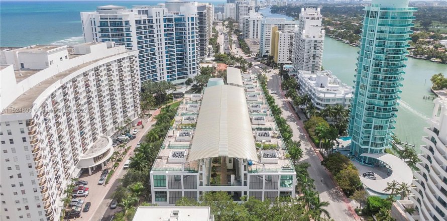 Condo in Miami Beach, Florida, 1 bedroom  № 981378