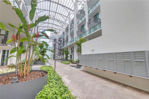 Condo in Miami Beach, Florida, 1 bedroom  № 981378 - photo 28