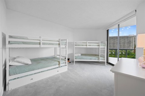 Condo in Aventura, Florida, 2 bedrooms  № 1185977 - photo 15