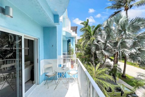 Townhouse in Hollywood, Florida 3 bedrooms, 185.8 sq.m. № 942364 - photo 25