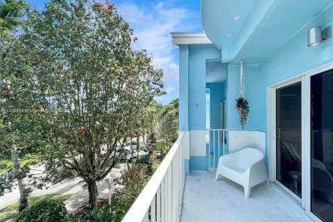 Townhouse in Hollywood, Florida 3 bedrooms, 185.8 sq.m. № 942364 - photo 26