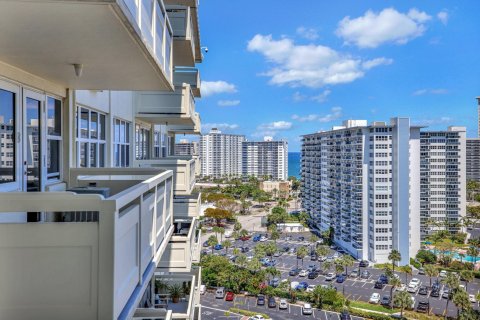 Condo in Fort Lauderdale, Florida, 2 bedrooms  № 1104433 - photo 7