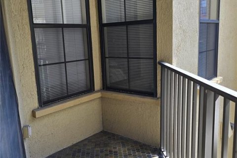 Condo in Orlando, Florida, 2 bedrooms  № 1393903 - photo 14