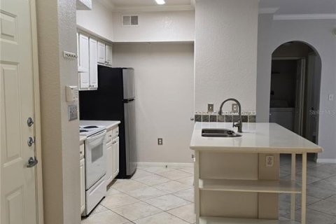 Condo in Orlando, Florida, 2 bedrooms  № 1393903 - photo 5