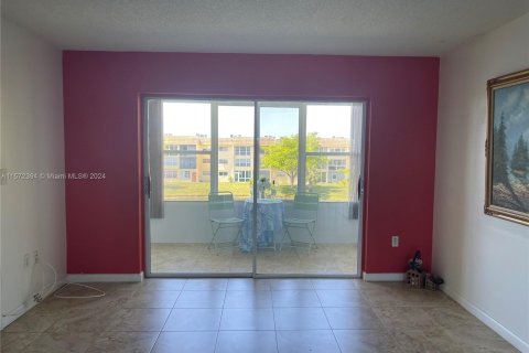 Copropriété à vendre à Sunrise, Floride: 2 chambres, 78.97 m2 № 1177977 - photo 19