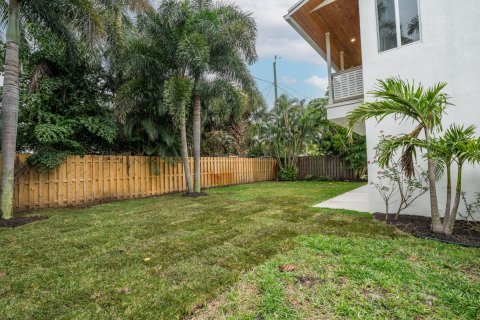 Casa en venta en Lake Worth, Florida, 3 dormitorios, 196.02 m2 № 956699 - foto 1