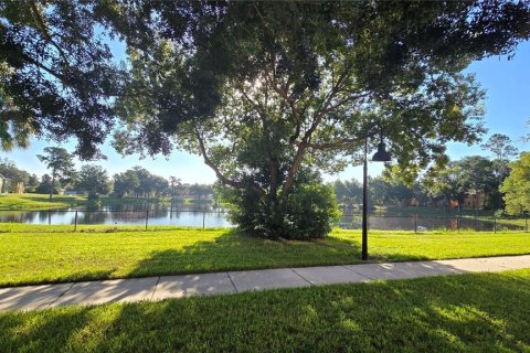 Townhouse in Sanford, Florida 3 bedrooms, 150.87 sq.m. № 1385255 - photo 17