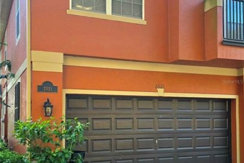 Adosado en venta en Sanford, Florida, 3 dormitorios, 150.87 m2 № 1385255 - foto 1