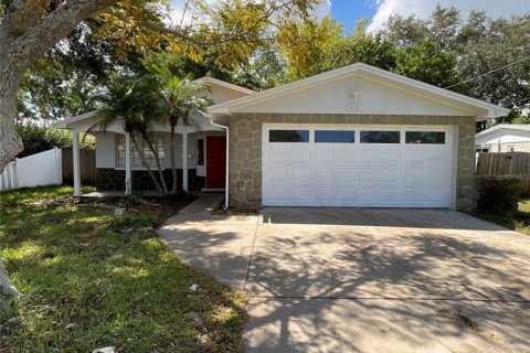 Casa en venta en Saint Petersburg, Florida, 3 dormitorios, 99.78 m2 № 1385198 - foto 2