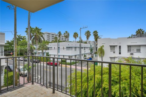 Copropriété à vendre à Miami Beach, Floride: 2 chambres, 80.92 m2 № 1288984 - photo 6