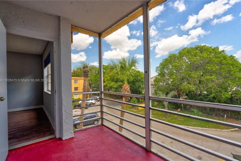 Copropriété à vendre à Deerfield Beach, Floride: 2 chambres, 88.26 m2 № 1288836 - photo 7