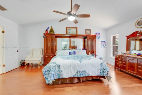 Casa en venta en Miami, Florida, 4 dormitorios, 253.9 m2 № 1360654 - foto 28