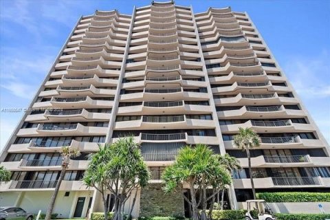 Copropriété à vendre à Riviera Beach, Floride: 2 chambres, 112.41 m2 № 1360613 - photo 1