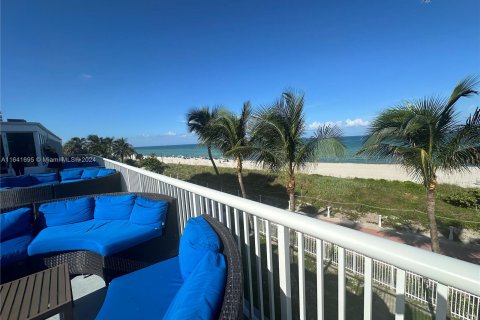 Condominio en venta en Miami Beach, Florida, 1 dormitorio, 91.04 m2 № 1319233 - foto 15