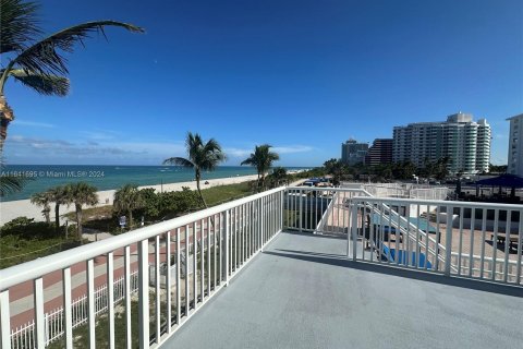 Copropriété à vendre à Miami Beach, Floride: 1 chambre, 91.04 m2 № 1319233 - photo 2