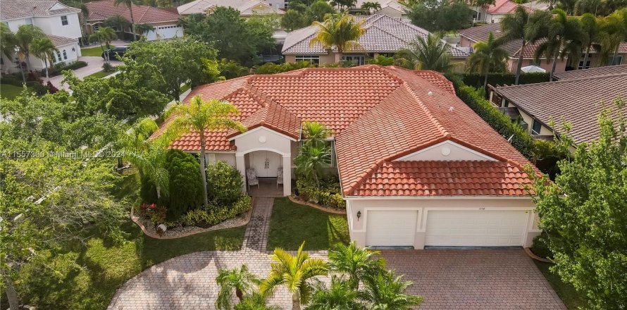 Villa ou maison à Pembroke Pines, Floride 4 chambres, 228.63 m2 № 1117228