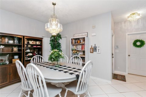 Villa ou maison à vendre à Coral Springs, Floride: 4 chambres, 185.06 m2 № 1272240 - photo 22