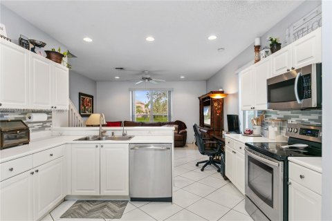 Casa en venta en Coral Springs, Florida, 4 dormitorios, 185.06 m2 № 1272240 - foto 13