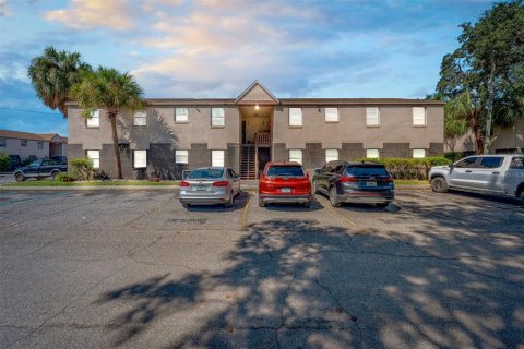 Copropriété à vendre à Tampa, Floride: 3 chambres, 109.9 m2 № 744762 - photo 2