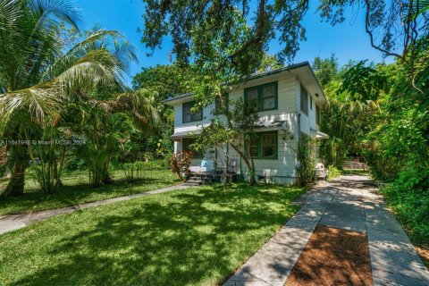 Villa ou maison à vendre à Miami, Floride: 4 chambres, 166.57 m2 № 1325844 - photo 3