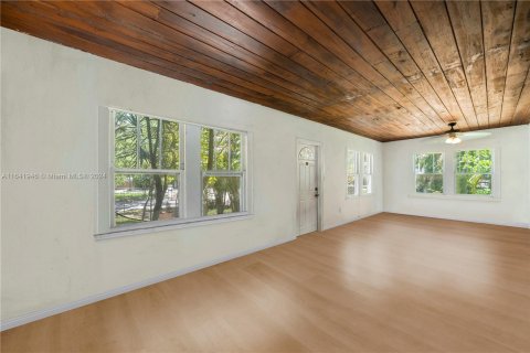 Villa ou maison à vendre à Miami, Floride: 4 chambres, 166.57 m2 № 1325844 - photo 6