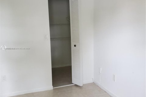 Condominio en venta en Pompano Beach, Florida, 1 dormitorio, 75.53 m2 № 1325800 - foto 5