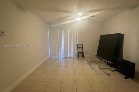 Condominio en venta en Pembroke Pines, Florida, 2 dormitorios, 95.97 m2 № 1237746 - foto 6