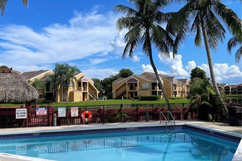 Condominio en venta en Pembroke Pines, Florida, 2 dormitorios, 95.97 m2 № 1237746 - foto 10
