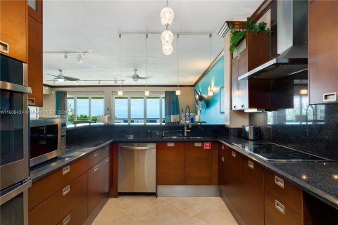 Condominio en venta en Key Largo, Florida, 4 dormitorios, 244.8 m2 № 1237666 - foto 5