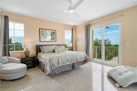 Copropriété à vendre à Key Largo, Floride: 4 chambres, 244.8 m2 № 1237666 - photo 15