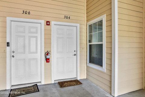 Condo in Jacksonville, Florida, 2 bedrooms  № 827009 - photo 3