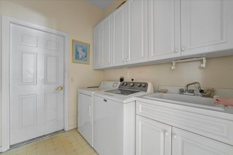 Casa en venta en Stuart, Florida, 3 dormitorios, 252.23 m2 № 1183372 - foto 16