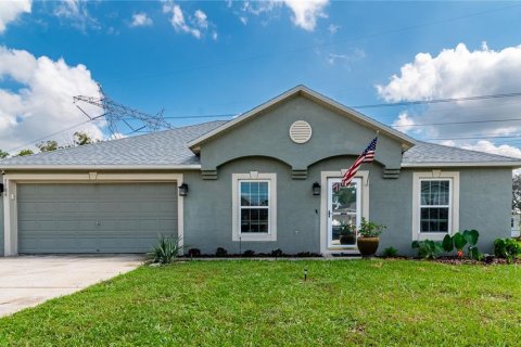 House in Spring Hill, Florida 3 bedrooms, 127 sq.m. № 1390990 - photo 1