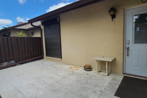 House in West Palm Beach, Florida 2 bedrooms, 127.28 sq.m. № 1135361 - photo 20