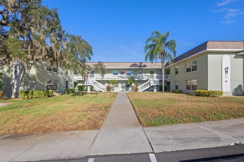 Condominio en venta en Tarpon Springs, Florida, 1 dormitorio, 62.15 m2 № 1342581 - foto 1