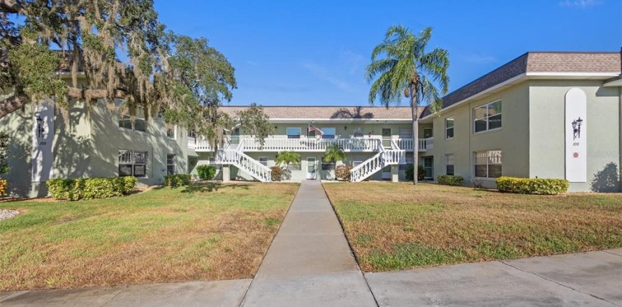 Condo in Tarpon Springs, Florida, 1 bedroom  № 1342581