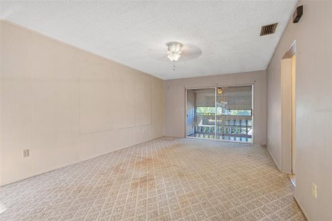 Condominio en venta en Tarpon Springs, Florida, 1 dormitorio, 62.15 m2 № 1342581 - foto 3