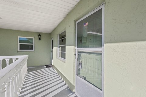 Copropriété à vendre à Tarpon Springs, Floride: 1 chambre, 62.15 m2 № 1342581 - photo 16