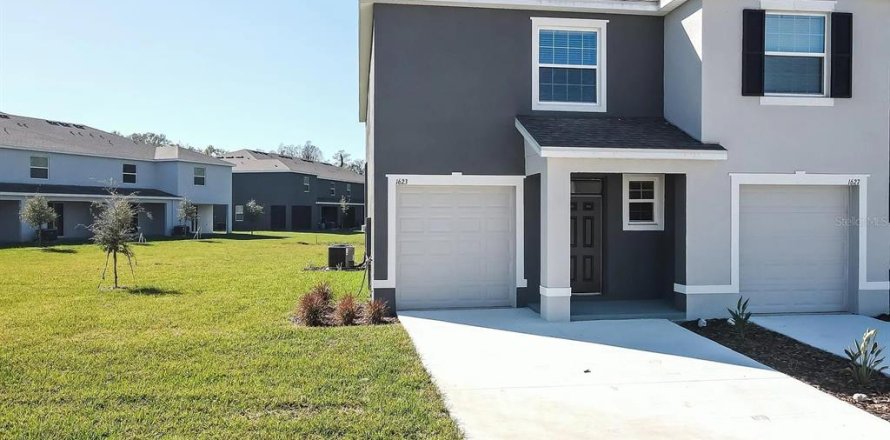 Townhouse in Wesley Chapel, Florida 3 bedrooms, 163.32 sq.m. № 1358199