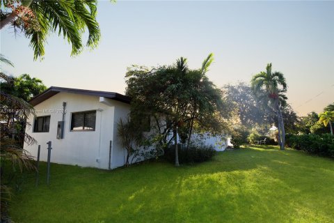 Casa en venta en Miami, Florida, 4 dormitorios № 1319048 - foto 25