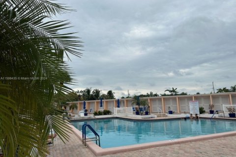 Condominio en venta en Fort Lauderdale, Florida, 1 dormitorio, 70.23 m2 № 1209323 - foto 11