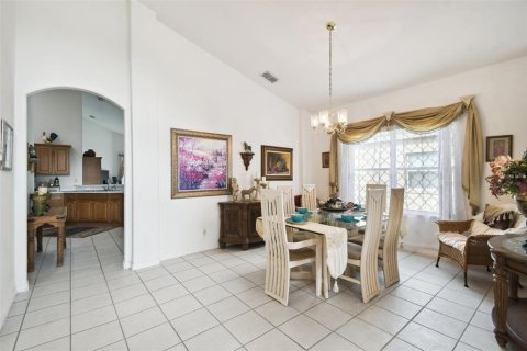 Villa ou maison à vendre à Davenport, Floride: 4 chambres, 205.22 m2 № 1343361 - photo 5