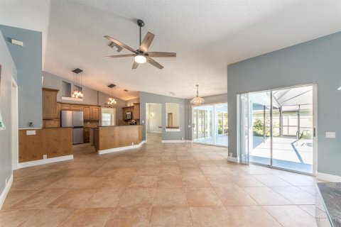 Casa en venta en New Port Richey, Florida, 3 dormitorios, 211.63 m2 № 1343362 - foto 17